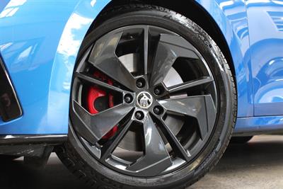 2021 Skoda Octavia - Thumbnail