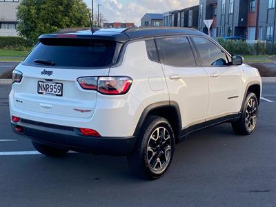 2021 Jeep Compass - Thumbnail
