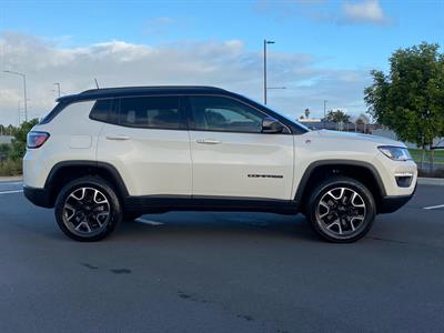 2021 Jeep Compass - Thumbnail