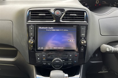 2015 Nissan Serena - Thumbnail