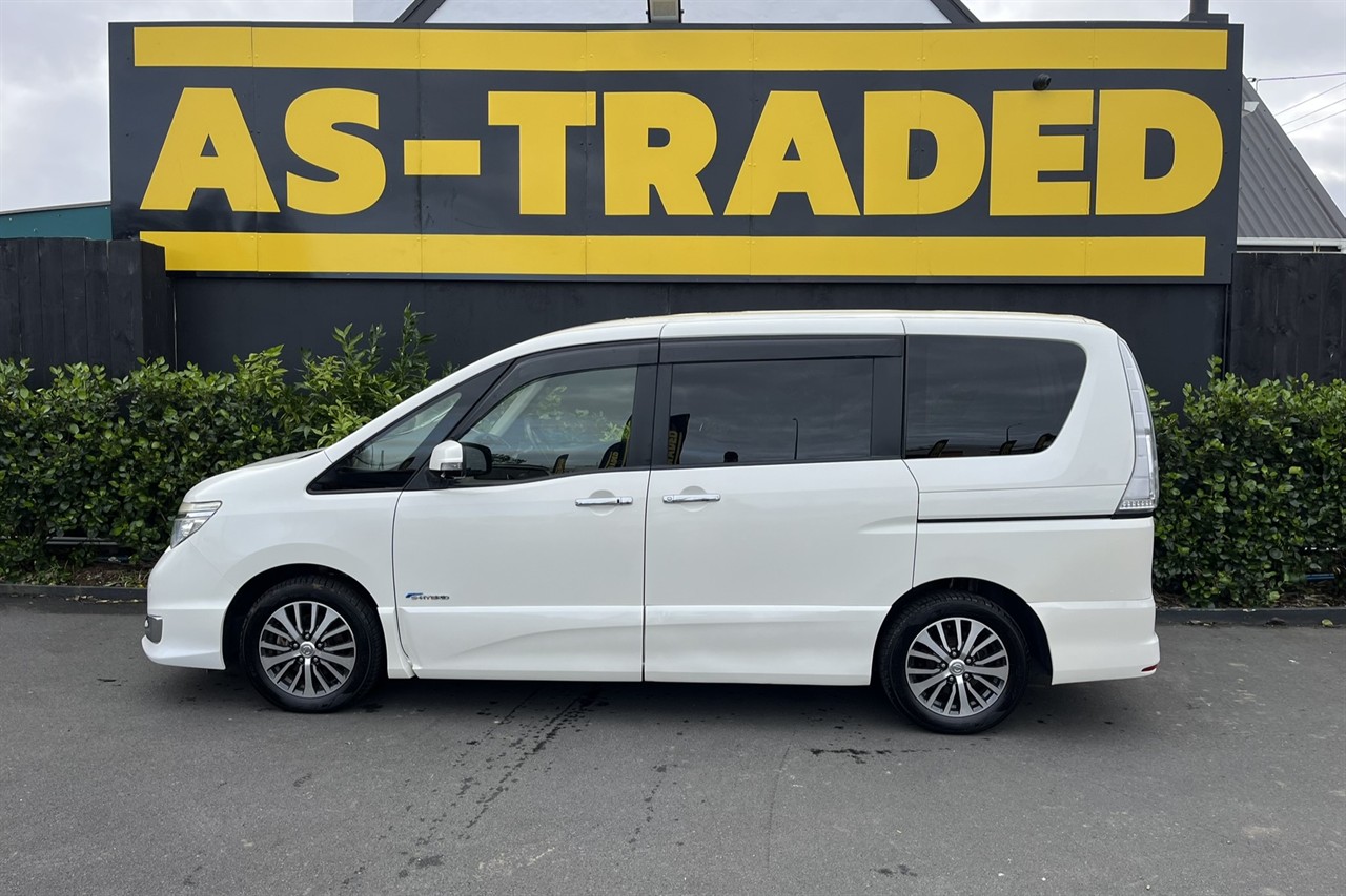 2015 Nissan Serena