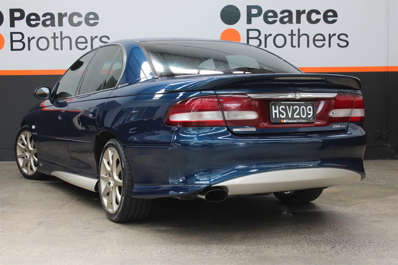 2000 Holden Commodore