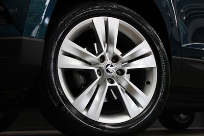 2021 Skoda Karoq - Thumbnail