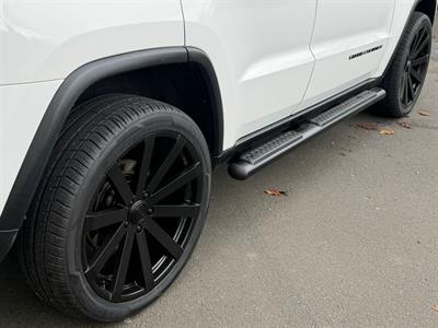 2016 Jeep GRAND CHEROKEE - Thumbnail