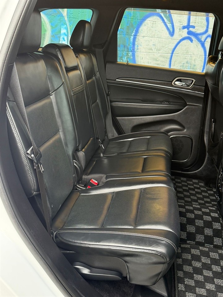 2016 Jeep GRAND CHEROKEE