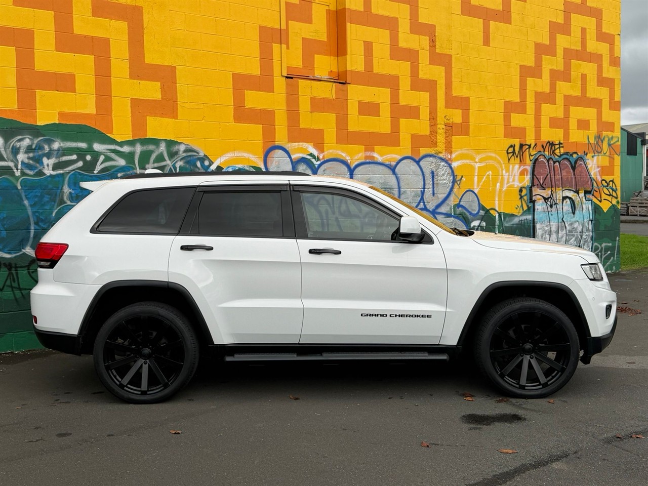 2016 Jeep GRAND CHEROKEE