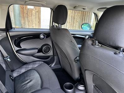2015 Mini Cooper - Thumbnail