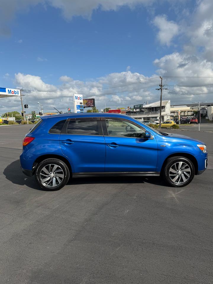 2014 Mitsubishi RVR