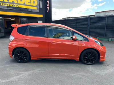 2012 Honda FIT RS - Thumbnail