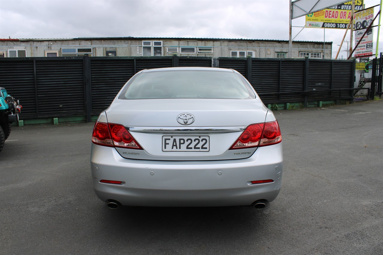 2009 Toyota AURION