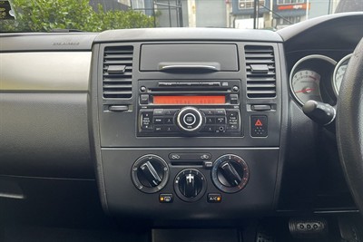 2012 Nissan Tiida - Thumbnail