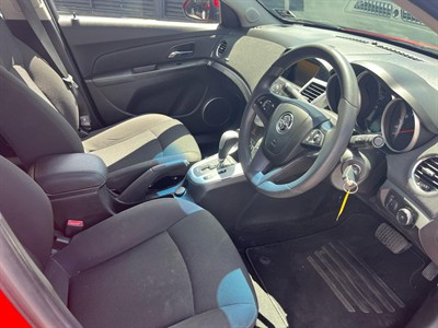 2014 Holden Cruze - Thumbnail