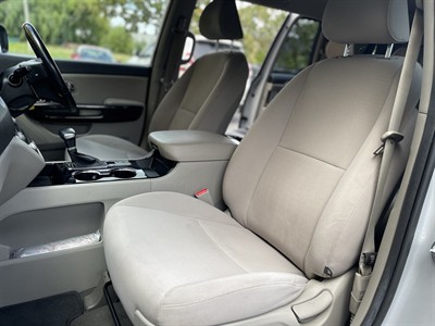 2020 Kia Carnival - Thumbnail