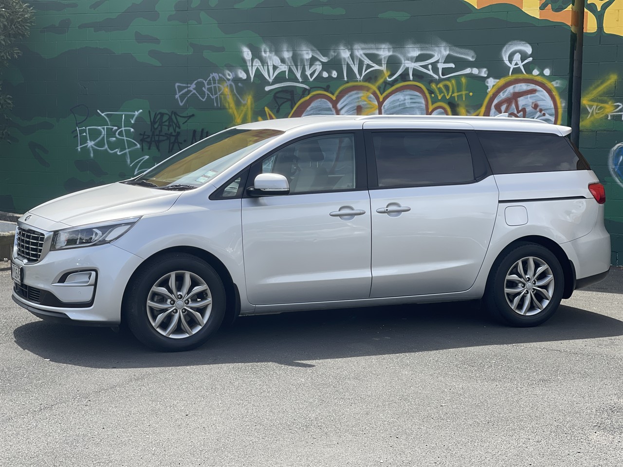 2020 Kia Carnival