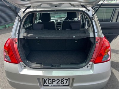 2010 Suzuki Swift - Thumbnail