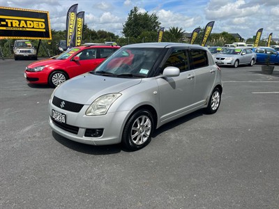 2010 Suzuki Swift - Thumbnail
