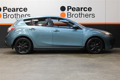 2010 Mazda Mazda3 - Thumbnail