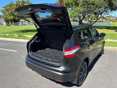 2015 Nissan QASHQAI - Thumbnail