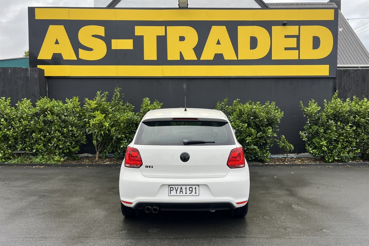 2014 Volkswagen POLO