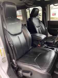 2016 Jeep WRANGLER - Thumbnail