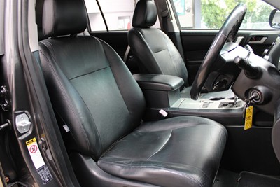 2010 Toyota HIGHLANDER - Thumbnail