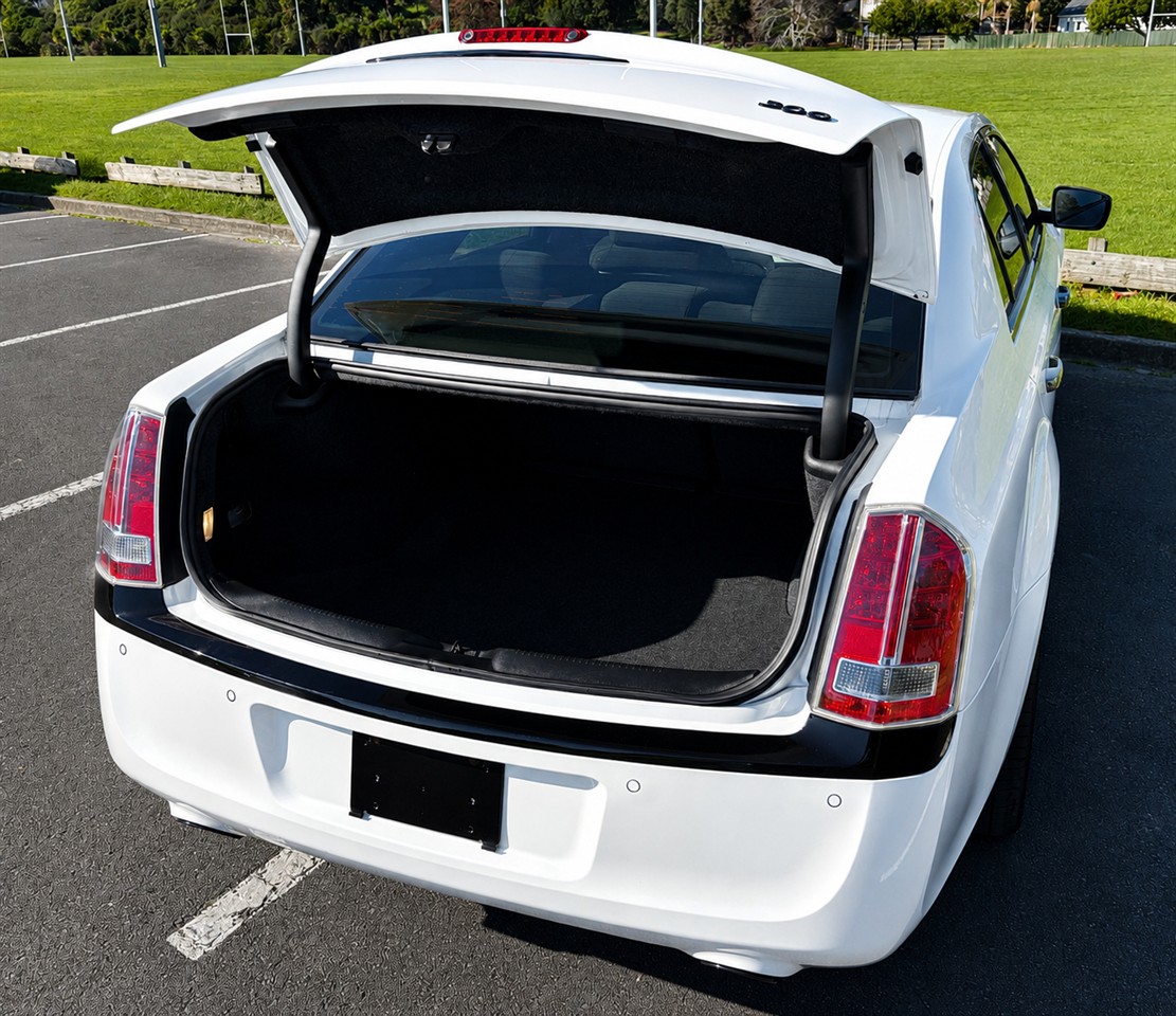2013 Chrysler 300C