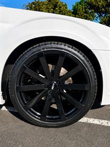 2013 Chrysler 300C - Thumbnail