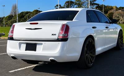 2013 Chrysler 300C - Thumbnail