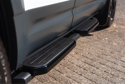 2021 Land Rover Defender - Thumbnail