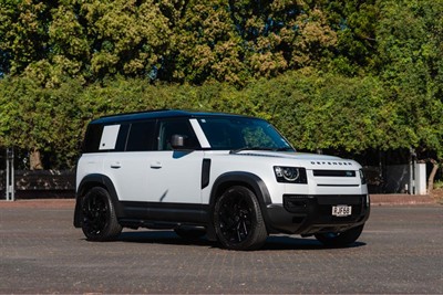 2021 Land Rover Defender - Thumbnail