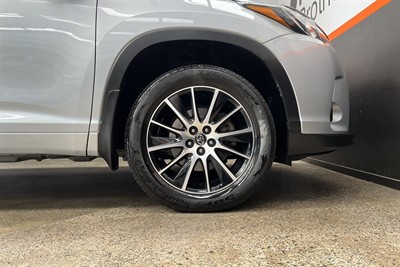 2018 Toyota HIGHLANDER - Thumbnail