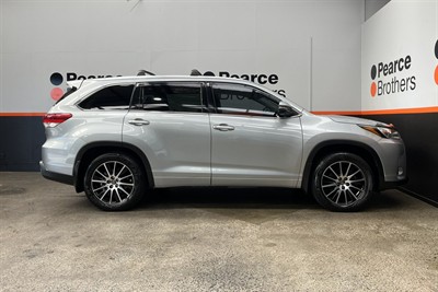 2018 Toyota HIGHLANDER - Thumbnail