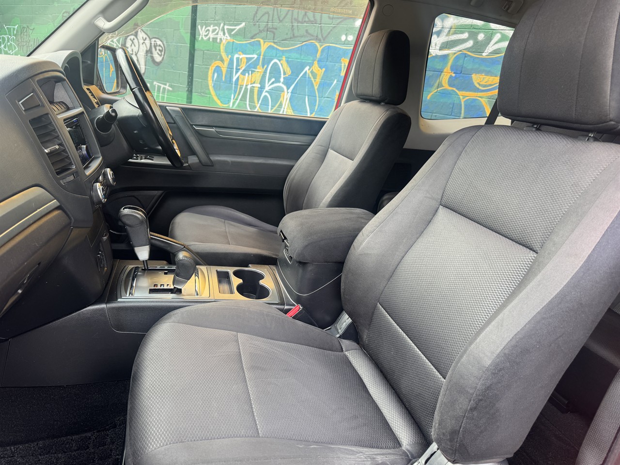 2011 Mitsubishi Pajero