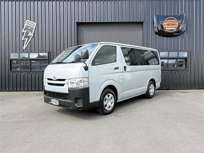 2019 Toyota Hiace - Thumbnail