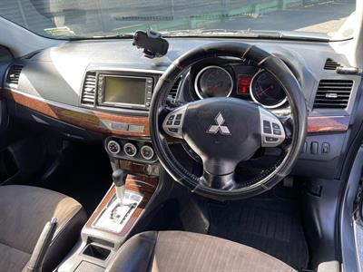 2008 Mitsubishi GALANT - Thumbnail