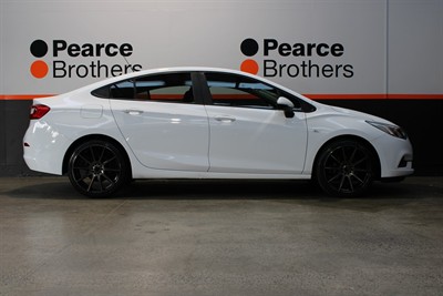 2018 Holden Astra - Thumbnail
