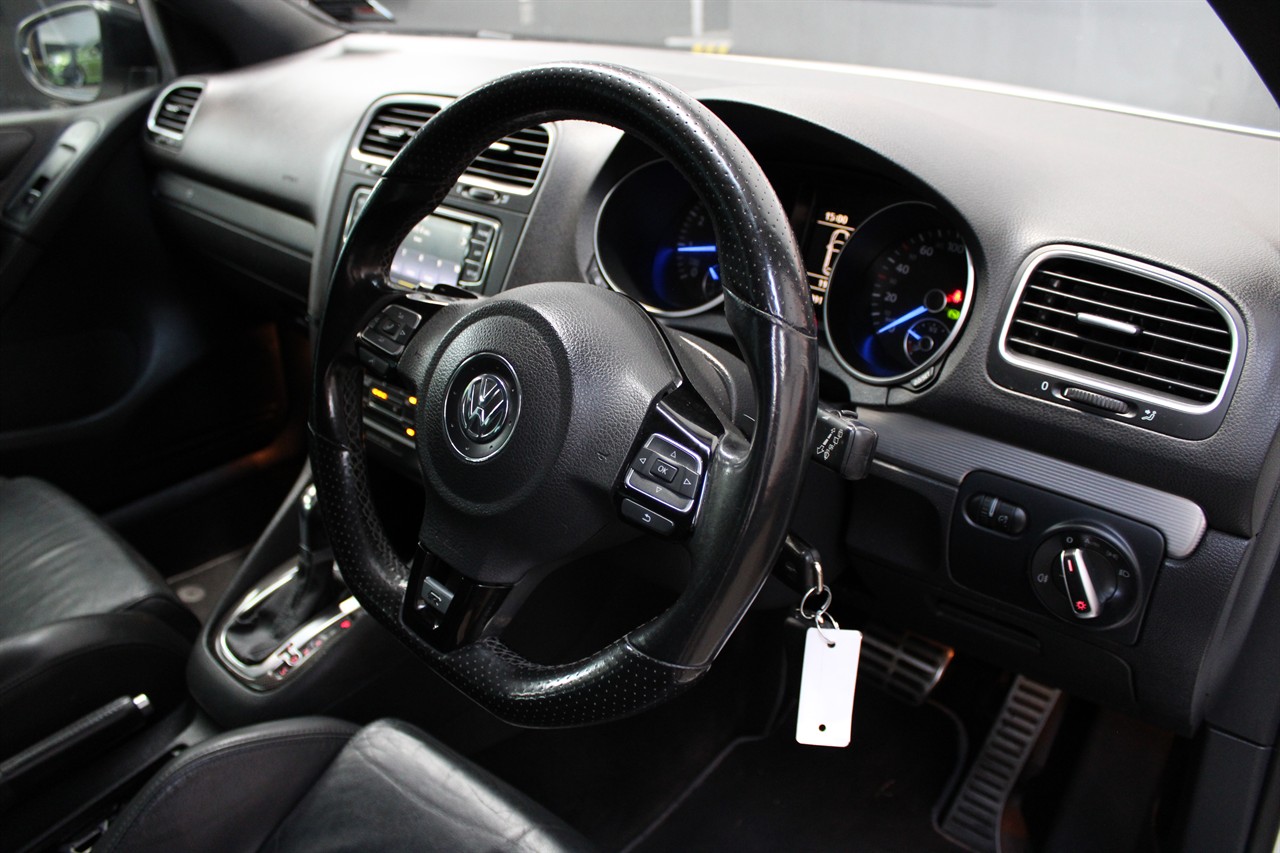 2010 Volkswagen GOLF