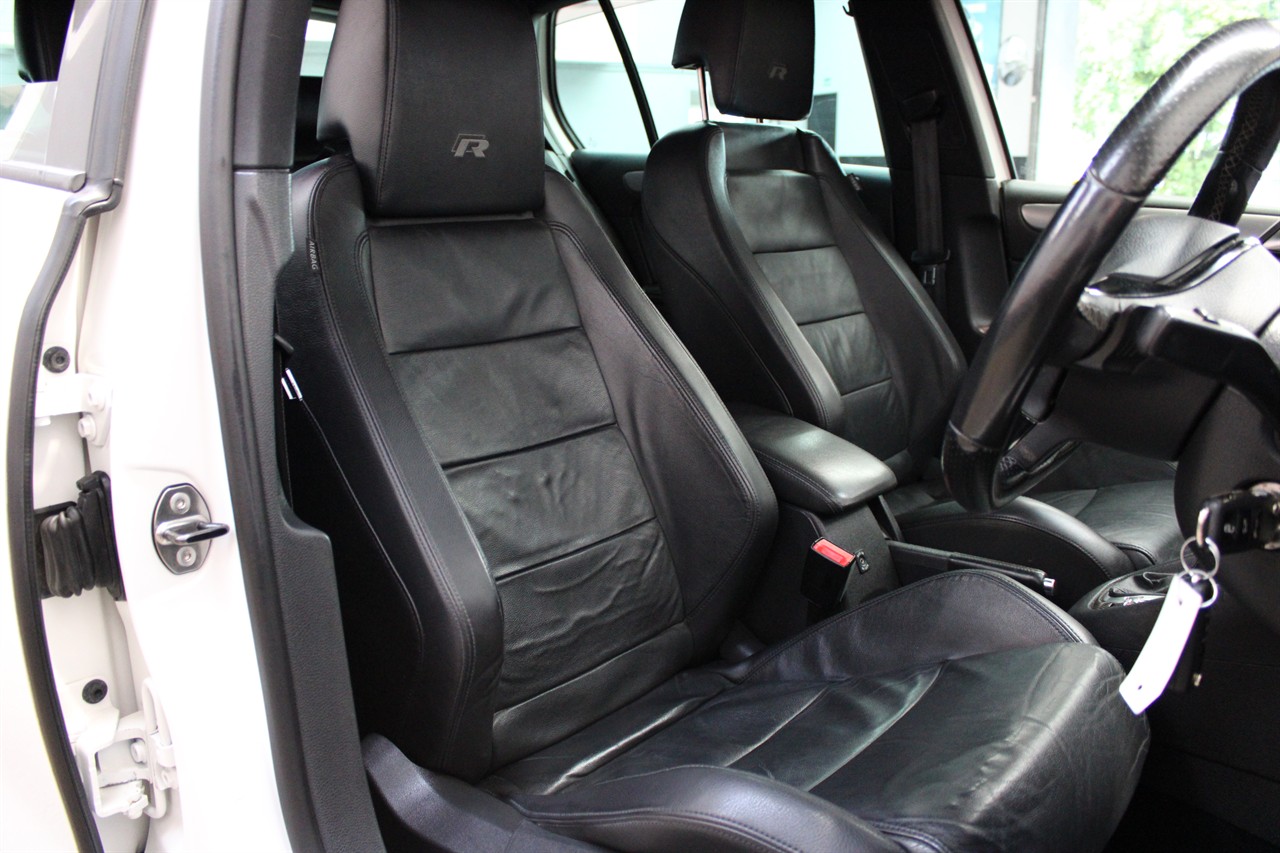 2010 Volkswagen GOLF
