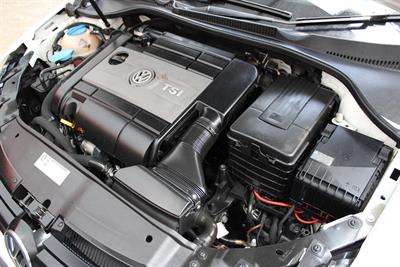 2010 Volkswagen GOLF - Thumbnail