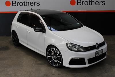 2010 Volkswagen GOLF - Thumbnail