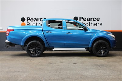 2016 Mitsubishi Triton - Thumbnail