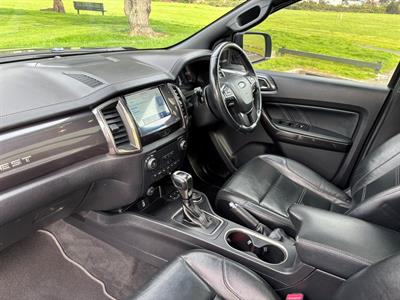 2019 Ford Everest - Thumbnail