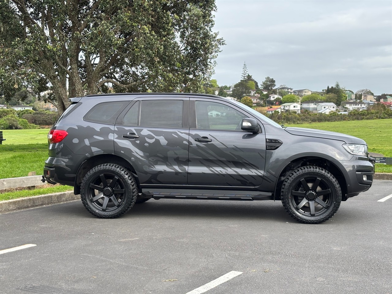 2019 Ford Everest