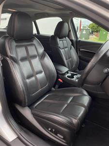 2018 Holden Commodore - Thumbnail