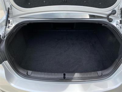 2018 Holden Commodore - Thumbnail