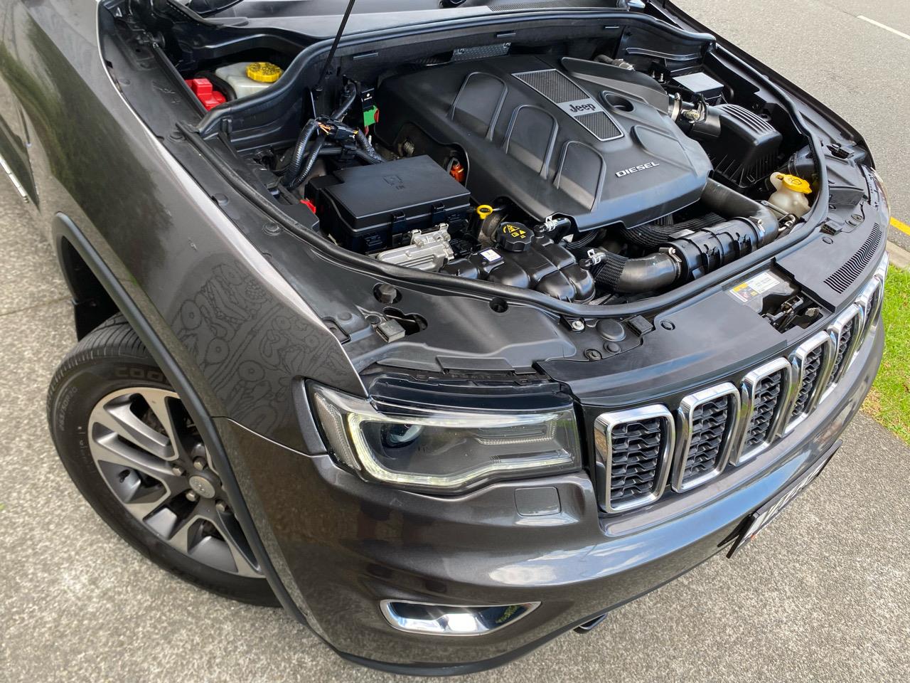 2019 Jeep GRAND CHEROKEE