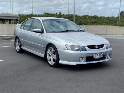 2004 Holden Commodore