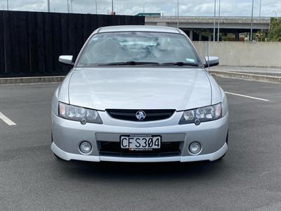 2004 Holden Commodore - Thumbnail