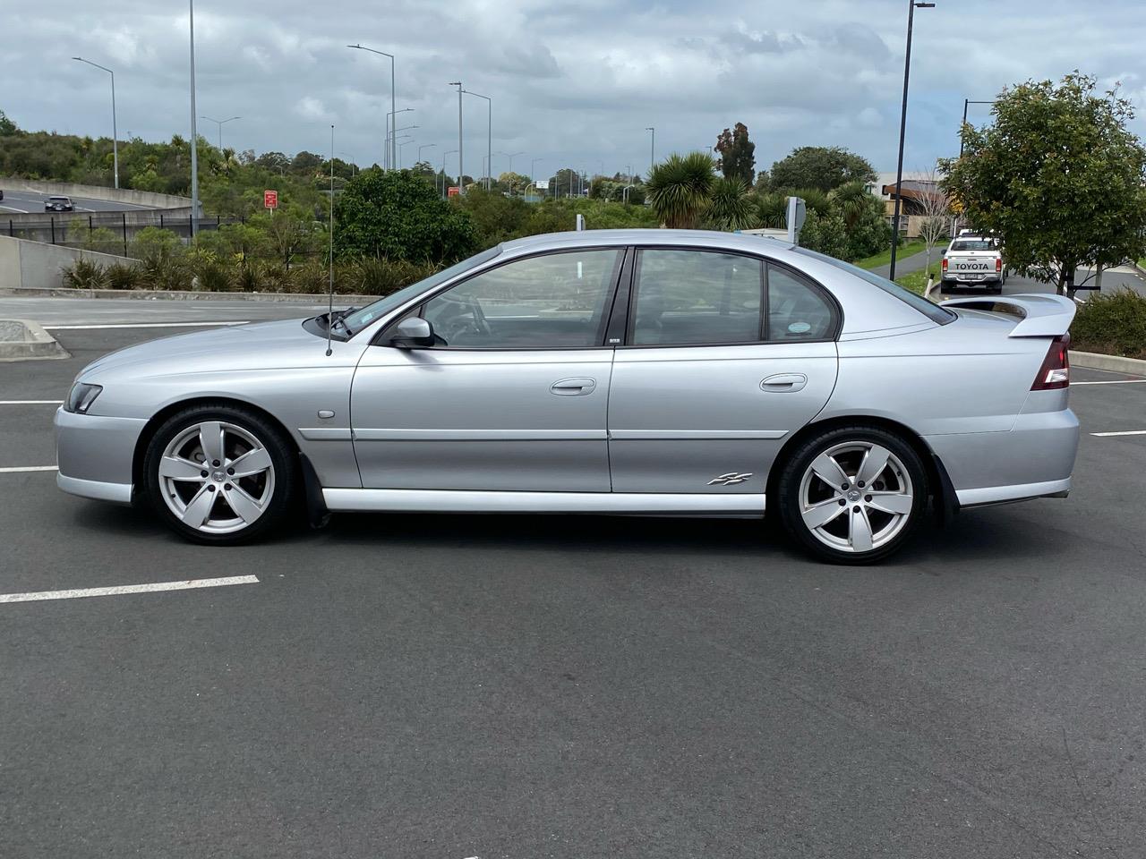 2004 Holden Commodore