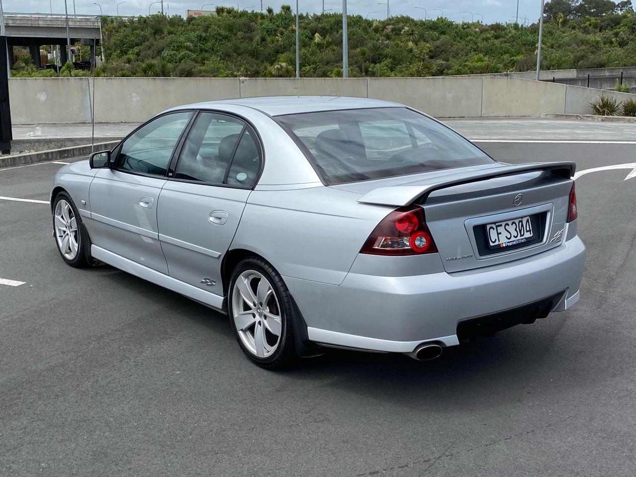2004 Holden Commodore